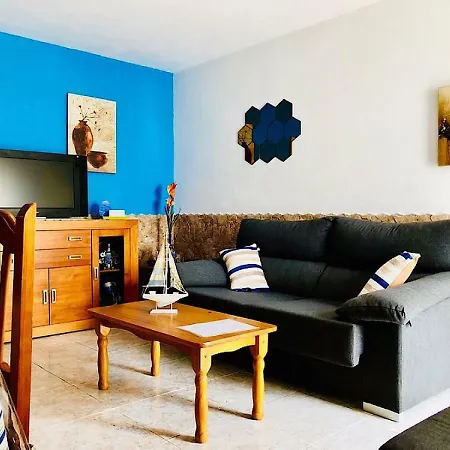 Oleada With Sea Views And Wifi On The Seafront In
