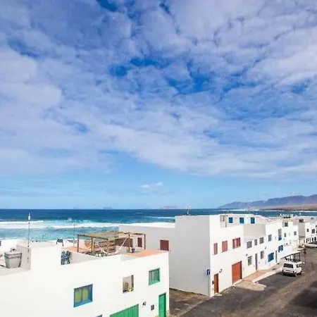Oleada With Sea Views And Wifi On The Seafront In * Caleta de Caballo