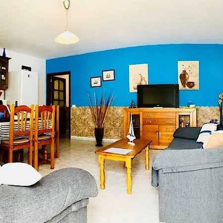 Oleada With Sea Views And Wifi On The Seafront In