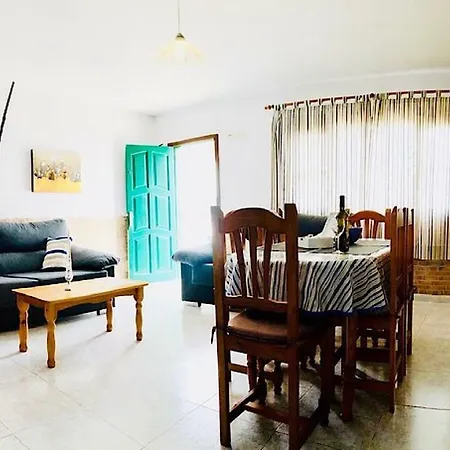 Oleada With Sea Views And Wifi On The Seafront In Apartment