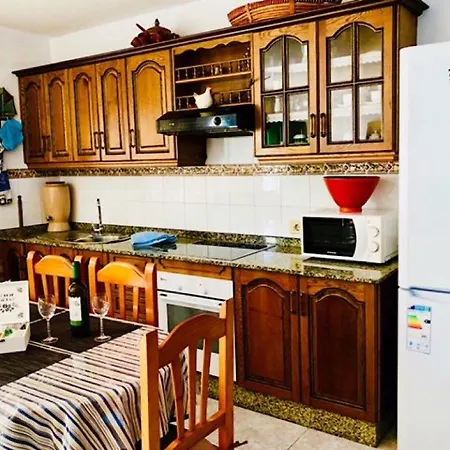 Apartment Oleada With Sea Views And Wifi On The Seafront In *
