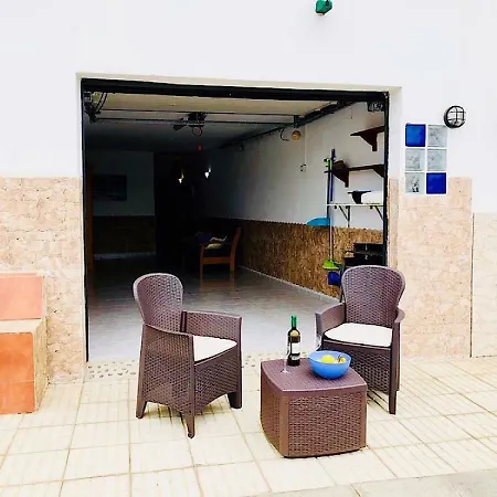 Oleada With Sea Views And Wifi On The Seafront In Apartment Caleta de Caballo