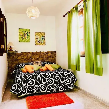 Oleada With Sea Views And Wifi On The Seafront In